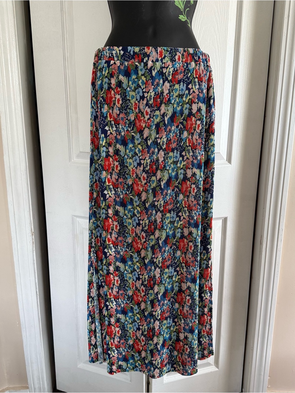 Floral Pleated Maxi Skirt - Navy & Multicolor